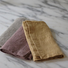 Load image into Gallery viewer, Linen Napkin Set in Ash Rose
