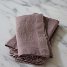 Load image into Gallery viewer, Linen Napkin Set in Ash Rose
