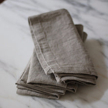 Load image into Gallery viewer, Linen Napkin Set in Natural
